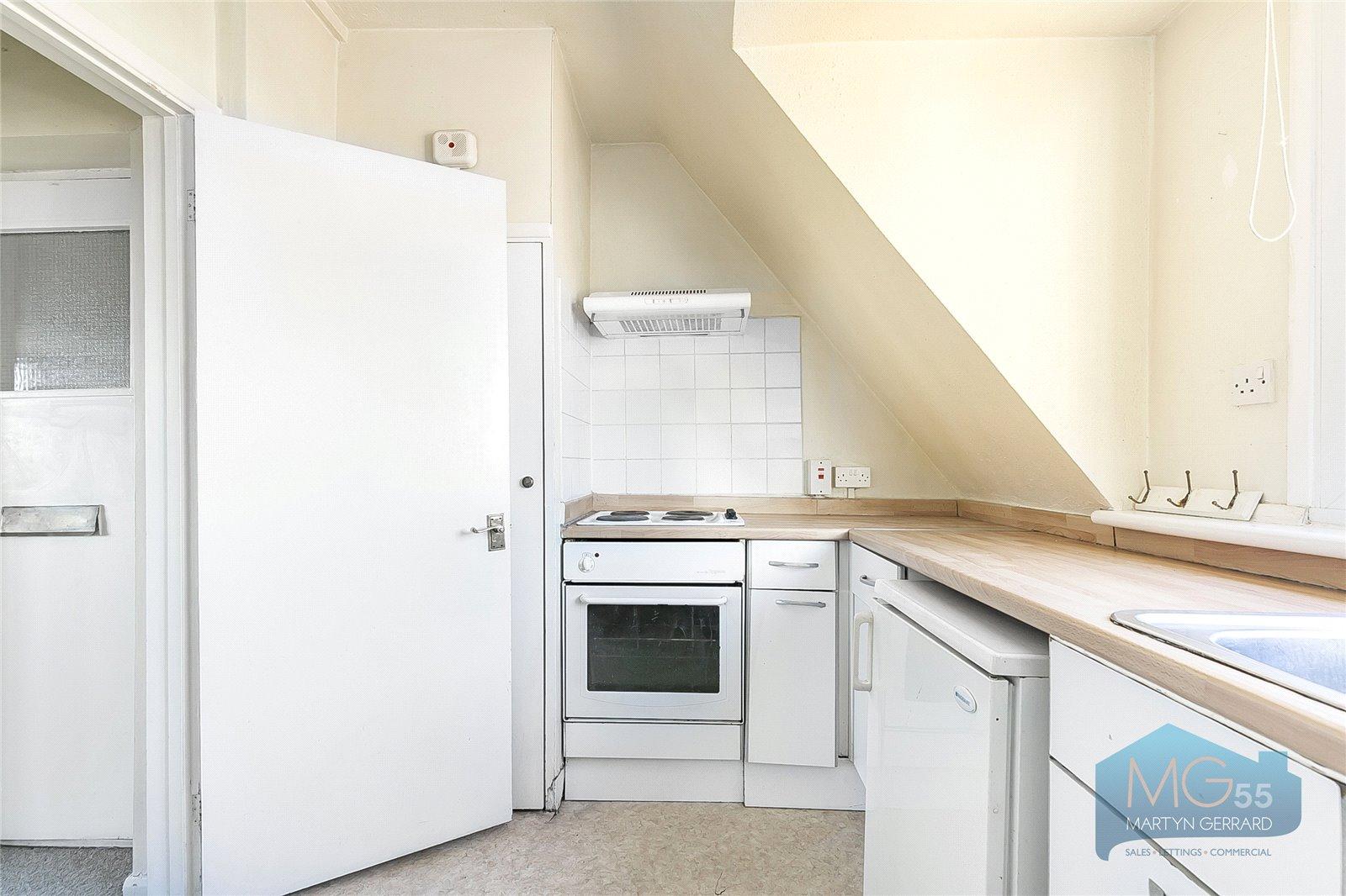 2 bedroom Apartment for sale - Martyn Gerrard