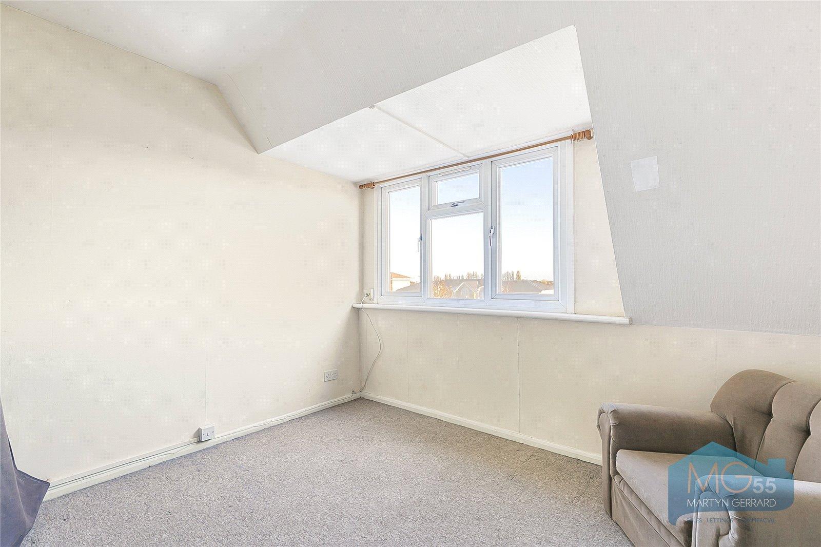 2 bedroom Apartment for sale - Martyn Gerrard