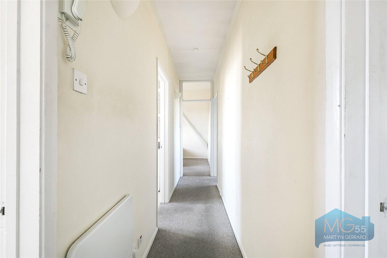 2 bedroom Apartment for sale - Martyn Gerrard