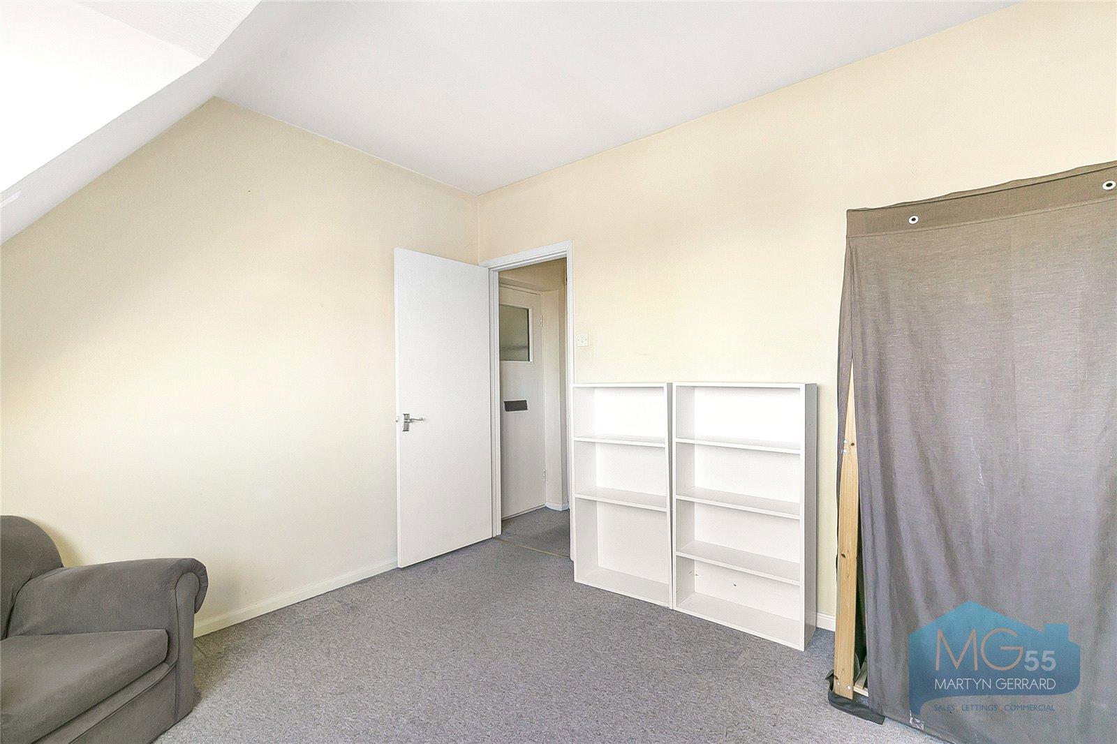 2 bedroom Apartment for sale - Martyn Gerrard