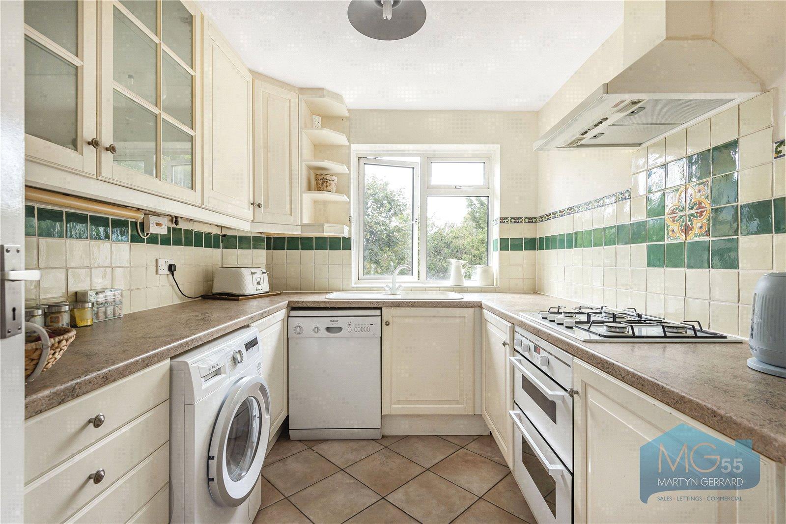 2 bedroom Apartment for sale - Martyn Gerrard