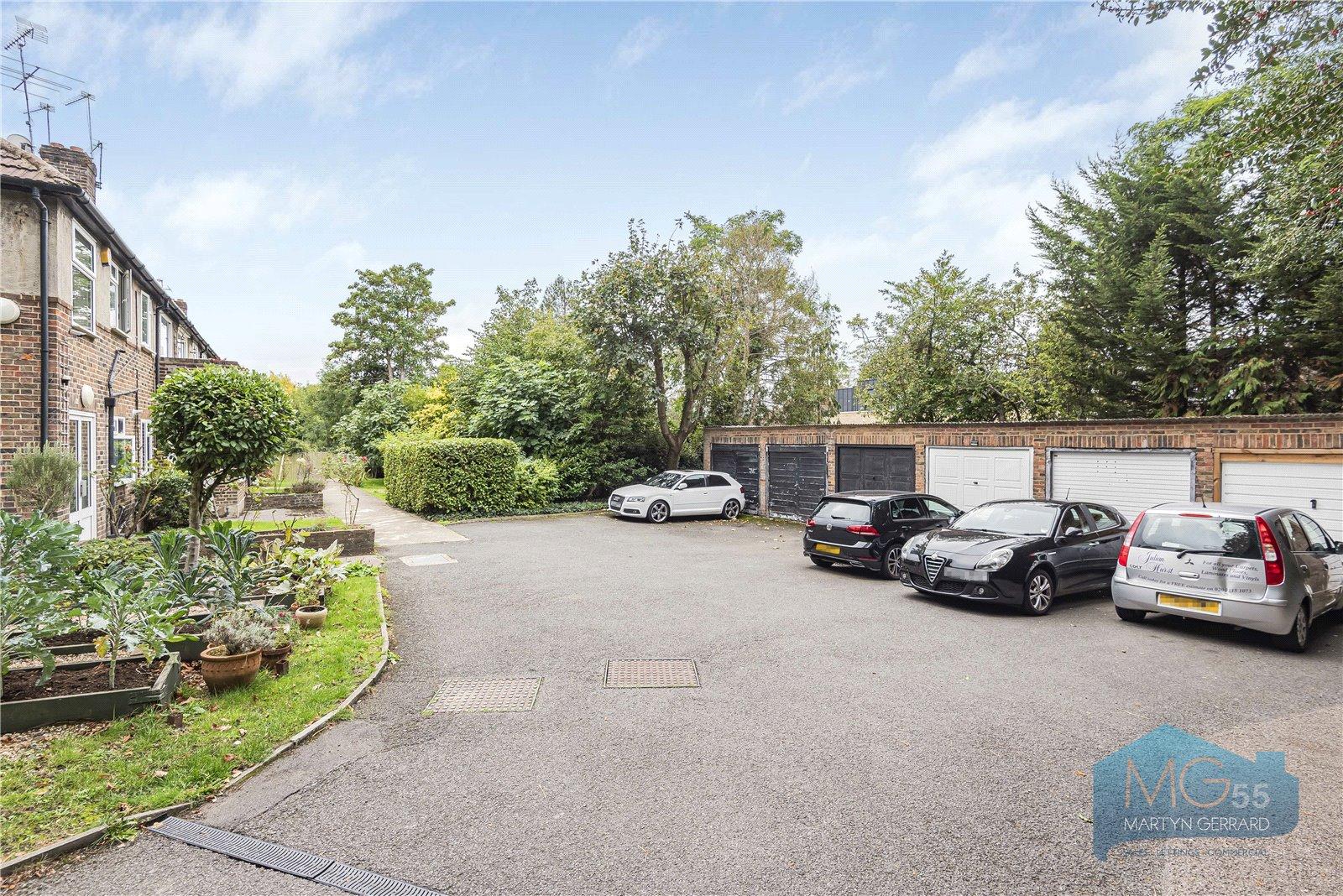 2 bedroom Apartment for sale - Martyn Gerrard