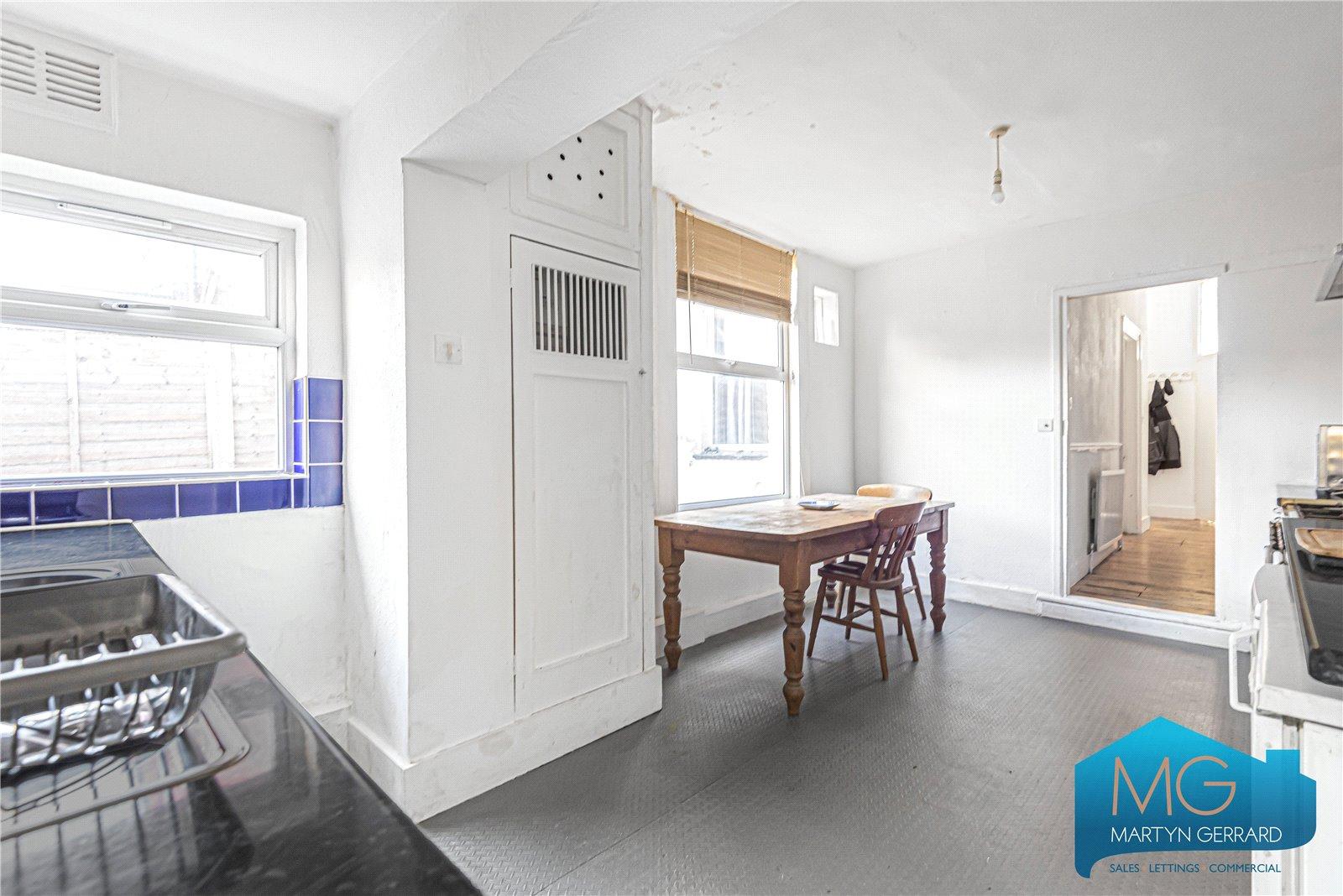 1 bedroom Ground Floor Flat for sale - Martyn Gerrard