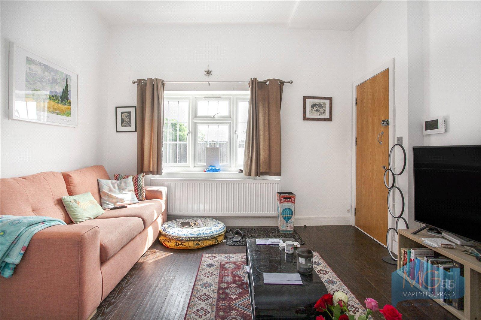 1 bedroom Ground Floor Flat for sale - Martyn Gerrard
