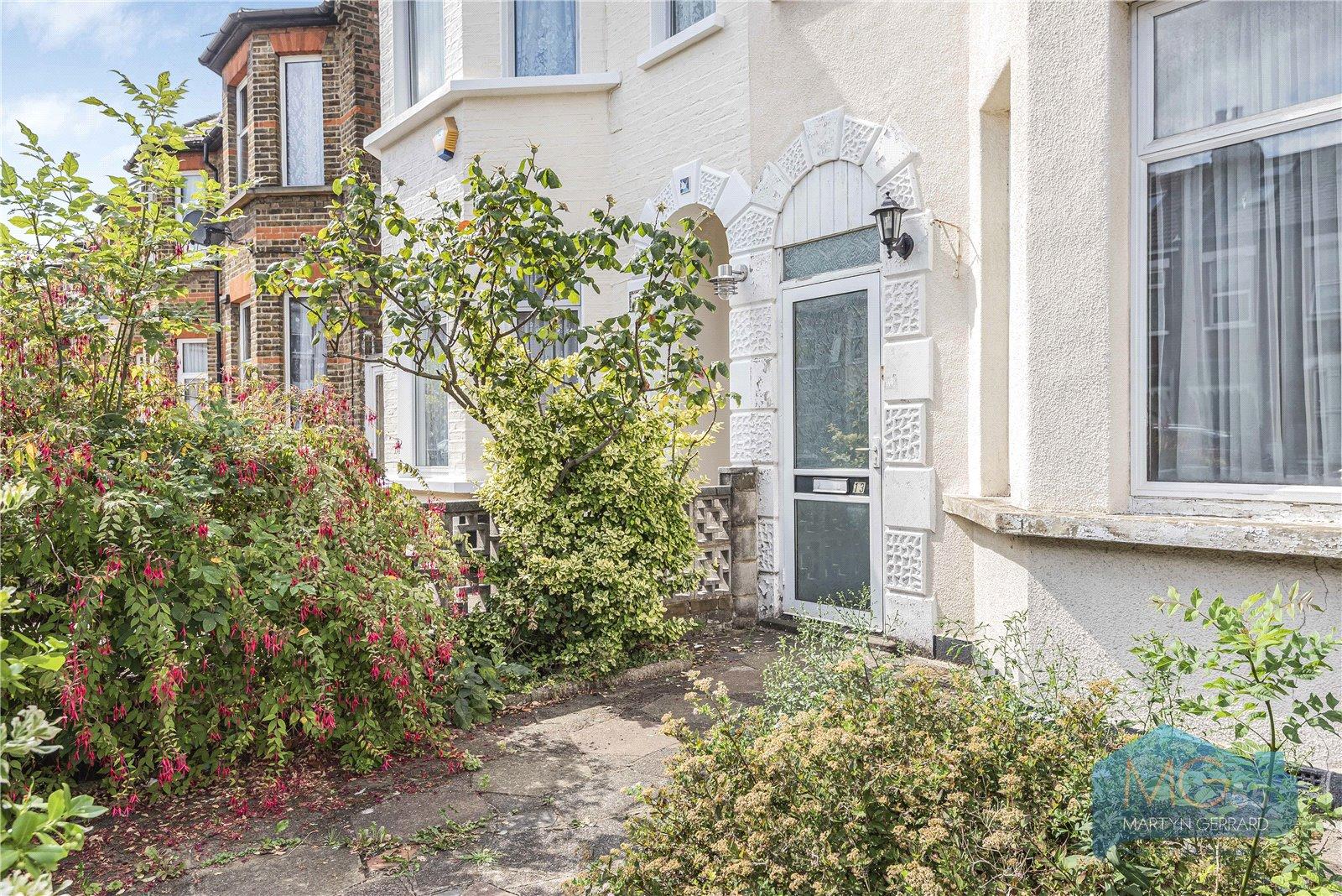 3 bedroom Semi-Detached House for sale - Martyn Gerrard
