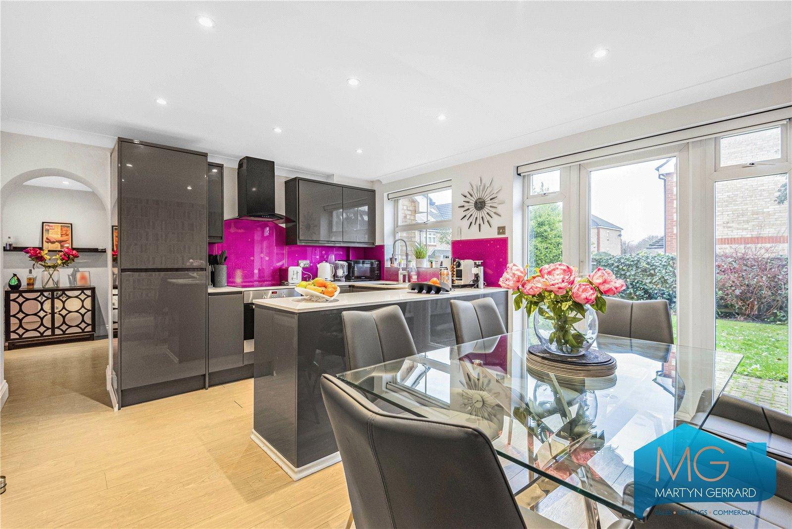 3 bedroom Link Detached House for sale - Martyn Gerrard
