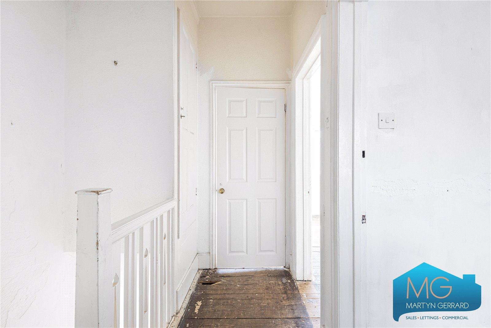 3 bedroom End of Terrace House for sale - Martyn Gerrard