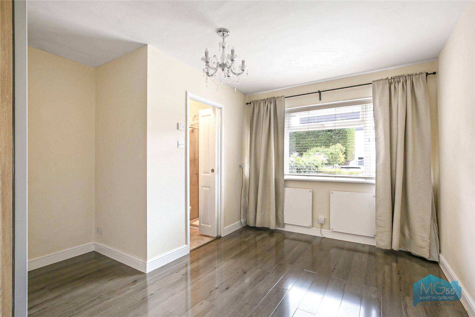 2 bedroom Ground Floor Flat to rent - Martyn Gerrard