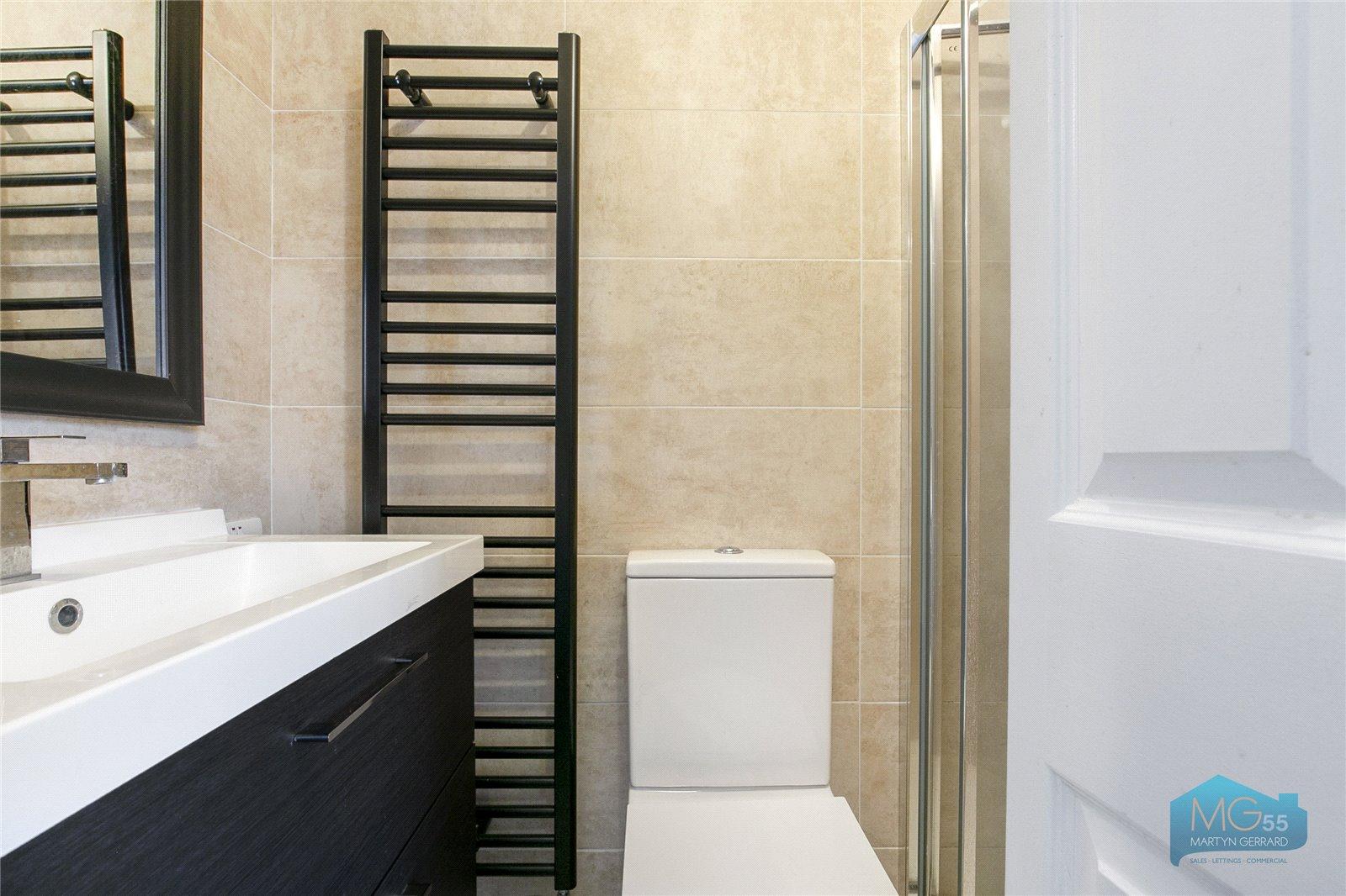 2 bedroom Ground Floor Flat to rent - Martyn Gerrard