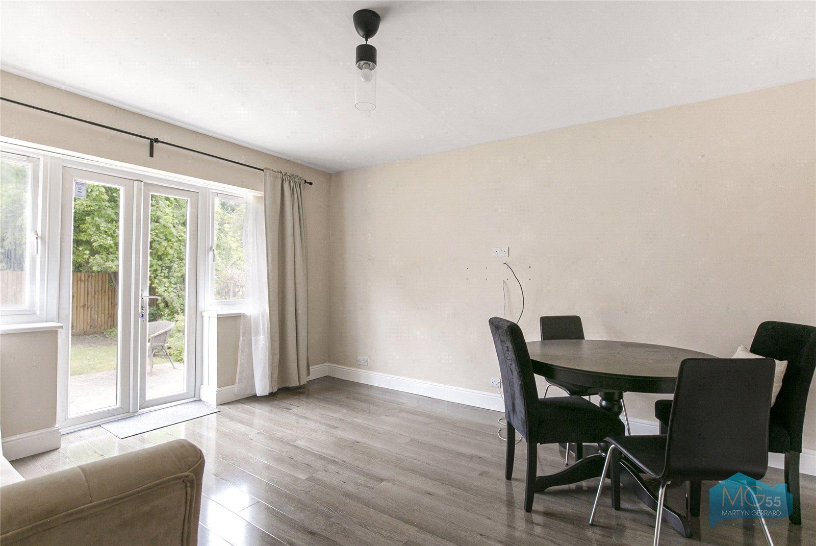 2 bedroom Ground Floor Flat to rent - Martyn Gerrard