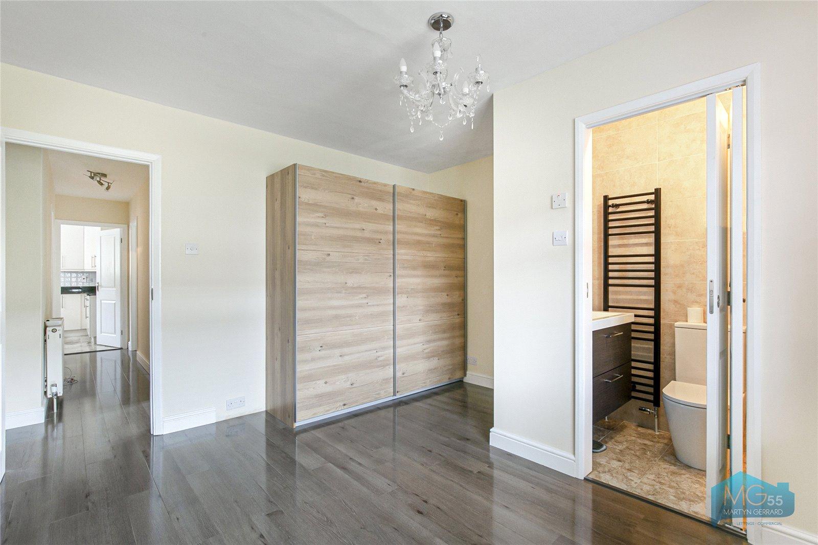 2 bedroom Ground Floor Flat to rent - Martyn Gerrard