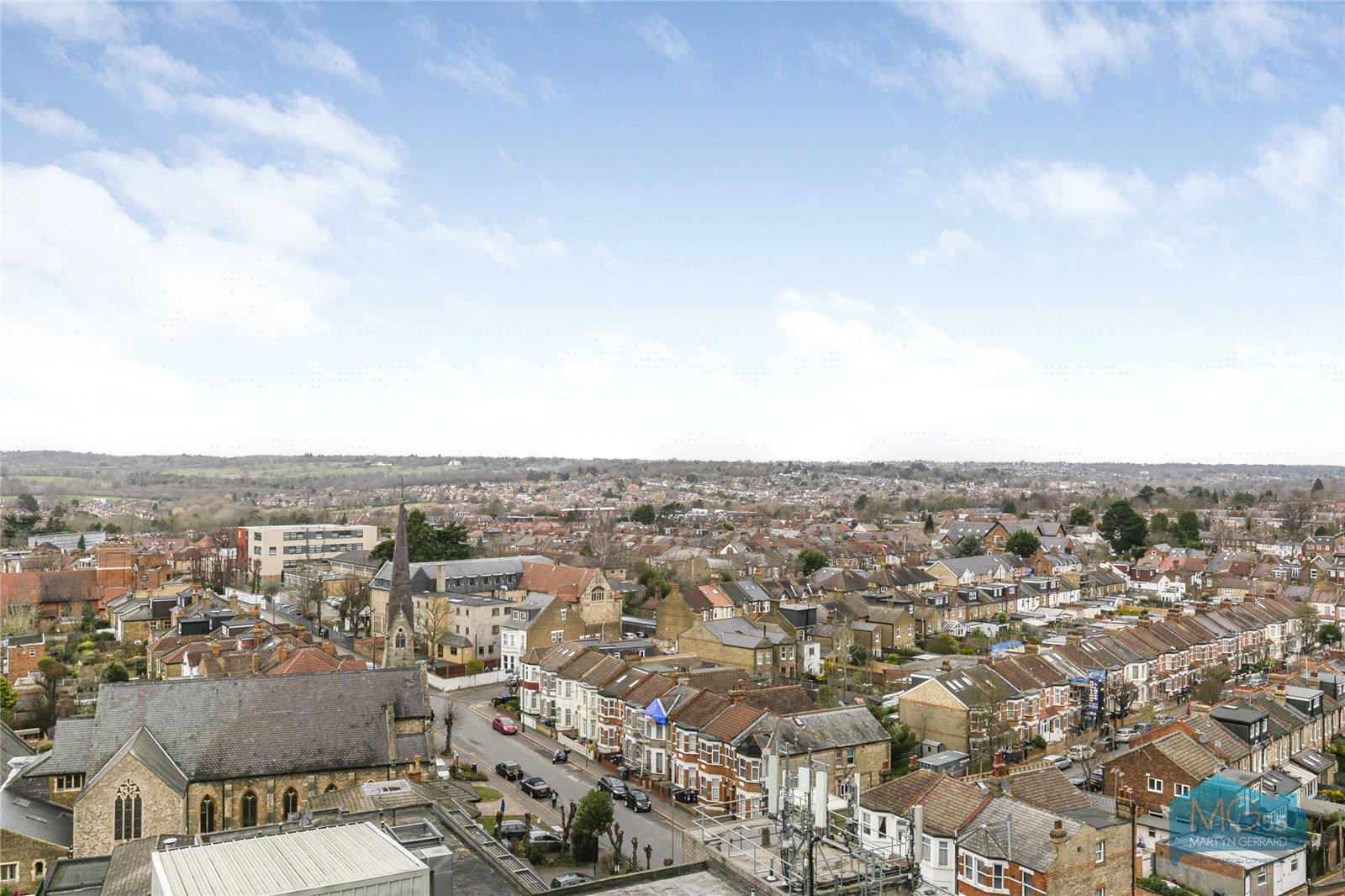 2 bedroom Apartment to rent - Martyn Gerrard