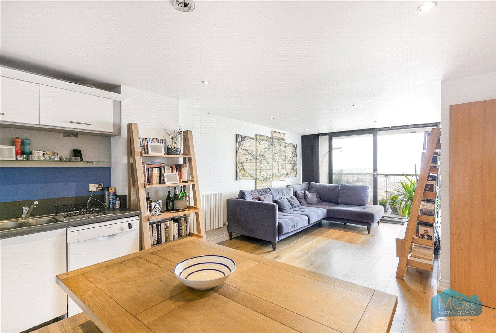 2 bedroom Apartment to rent - Martyn Gerrard