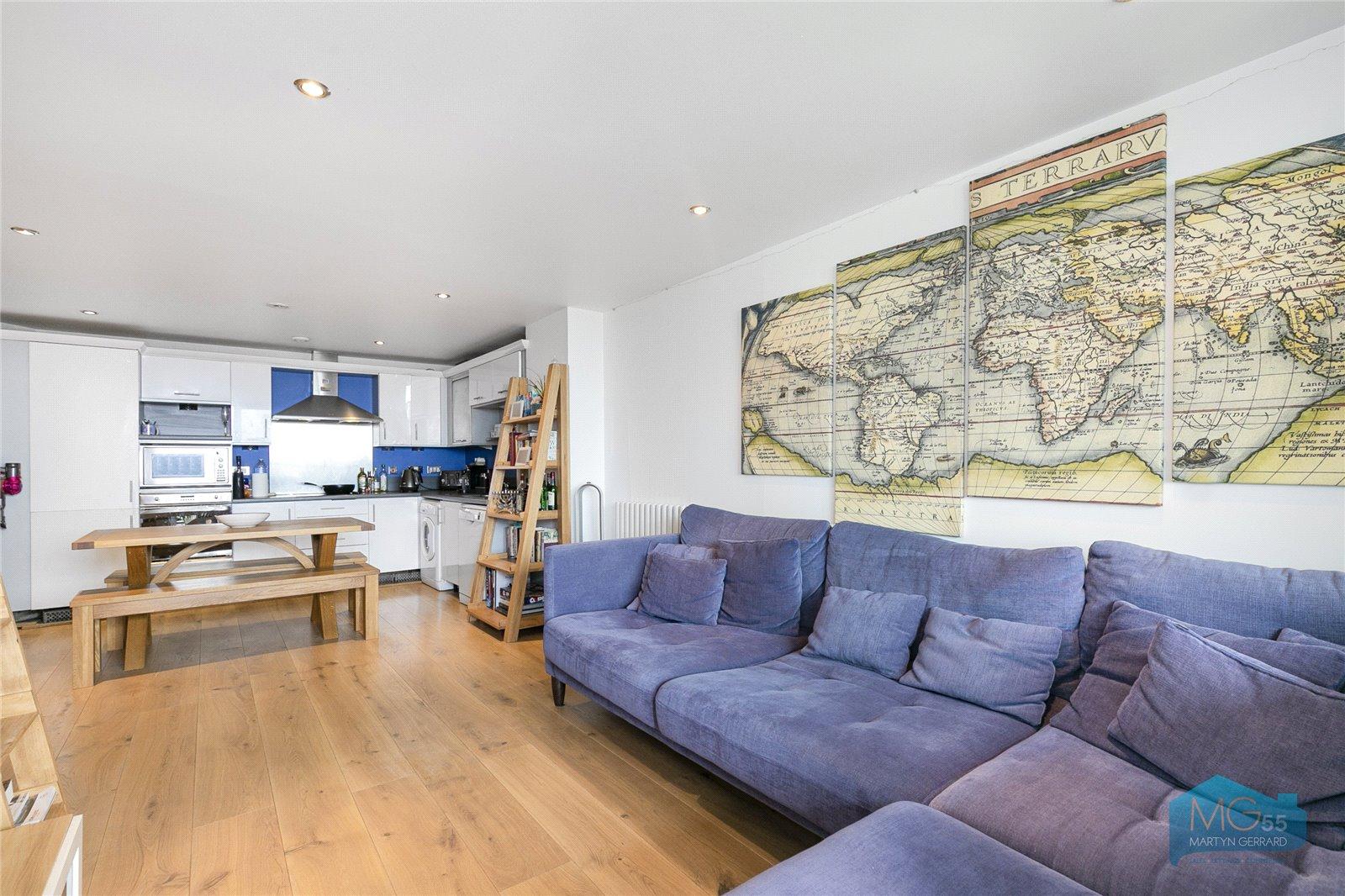 2 bedroom Apartment to rent - Martyn Gerrard