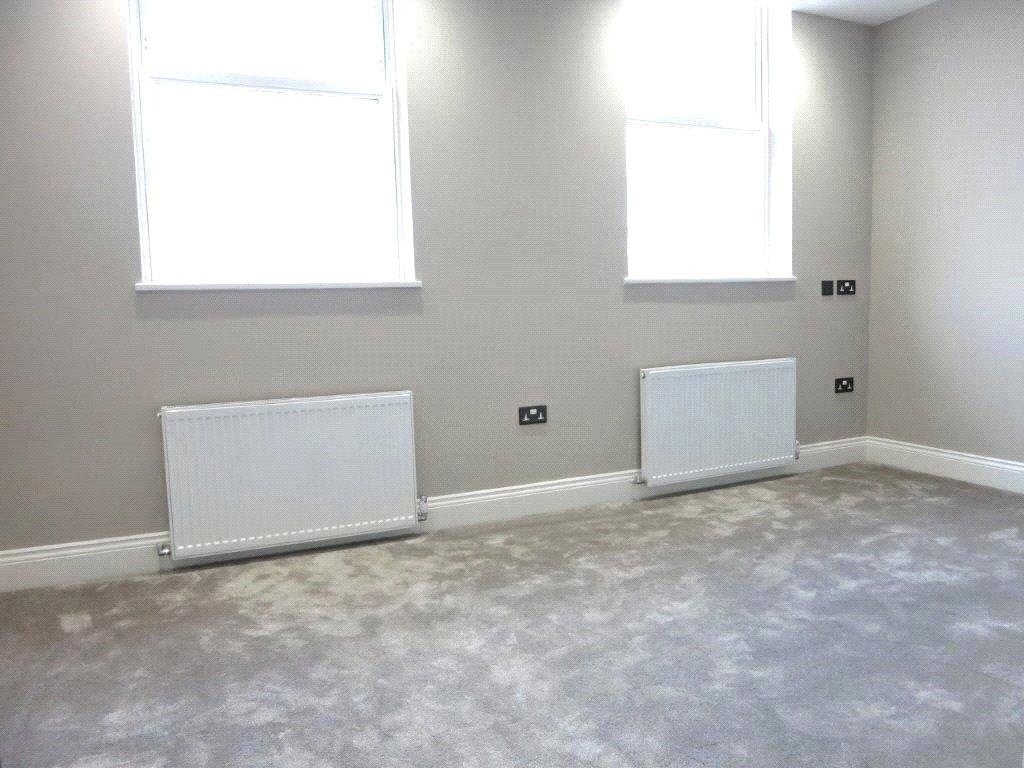 2 bedroom Apartment to rent - Martyn Gerrard
