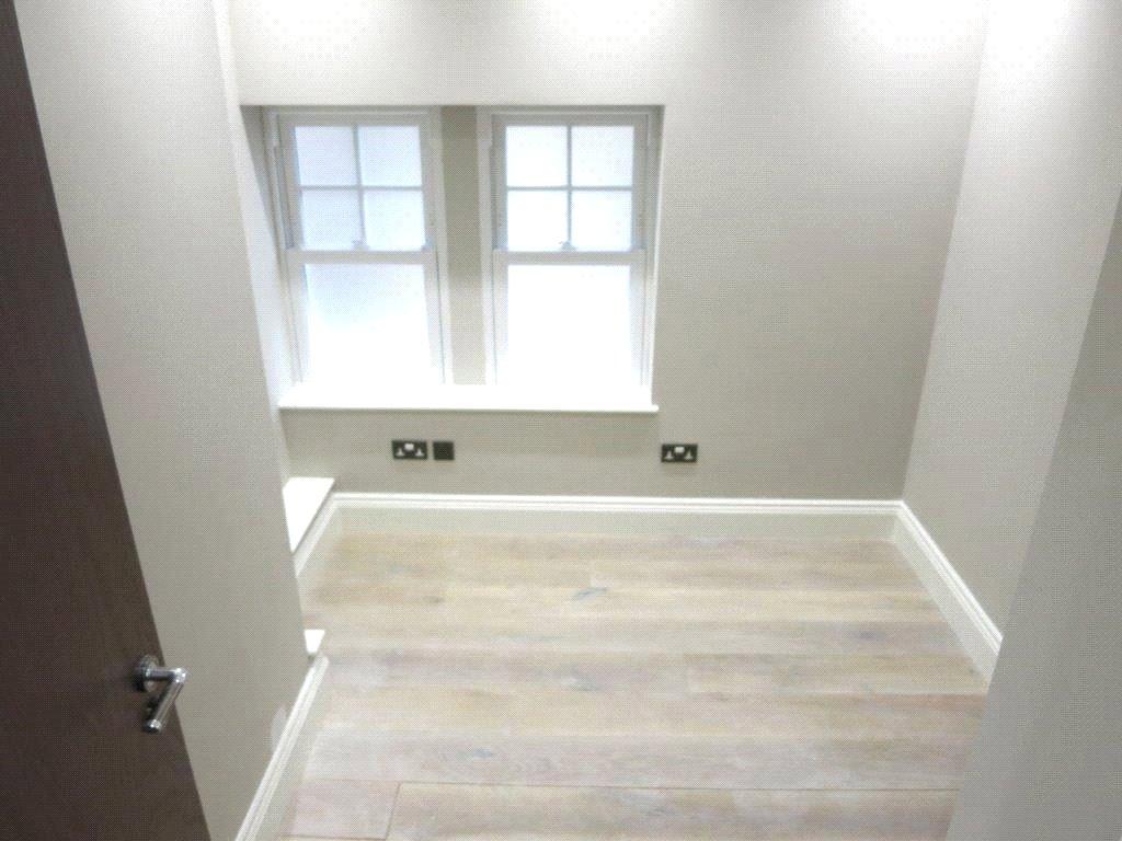 2 bedroom Apartment to rent - Martyn Gerrard
