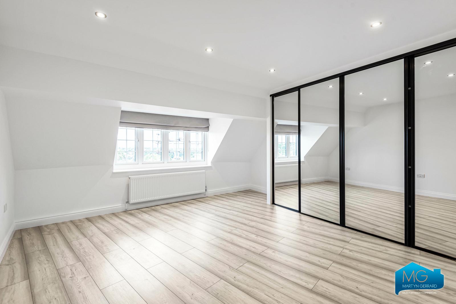 2 bedroom Apartment to rent - Martyn Gerrard