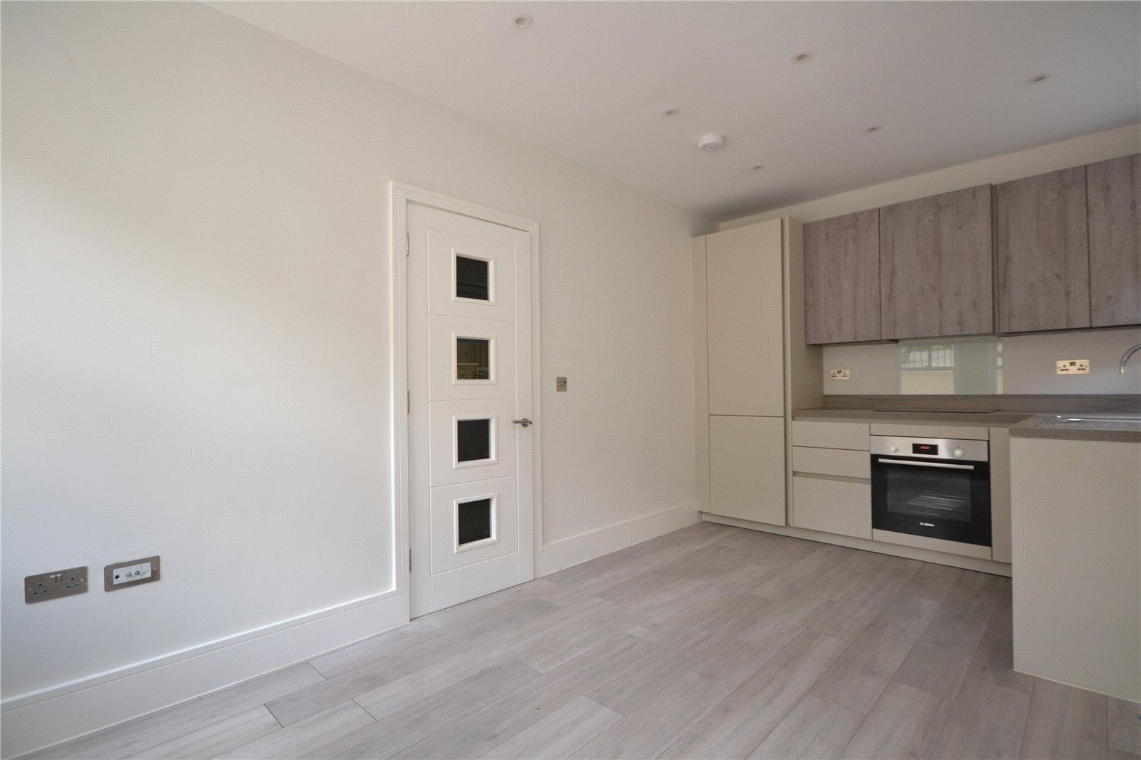 1 bedroom Ground Floor Flat to rent + ' - Martyn Gerrard