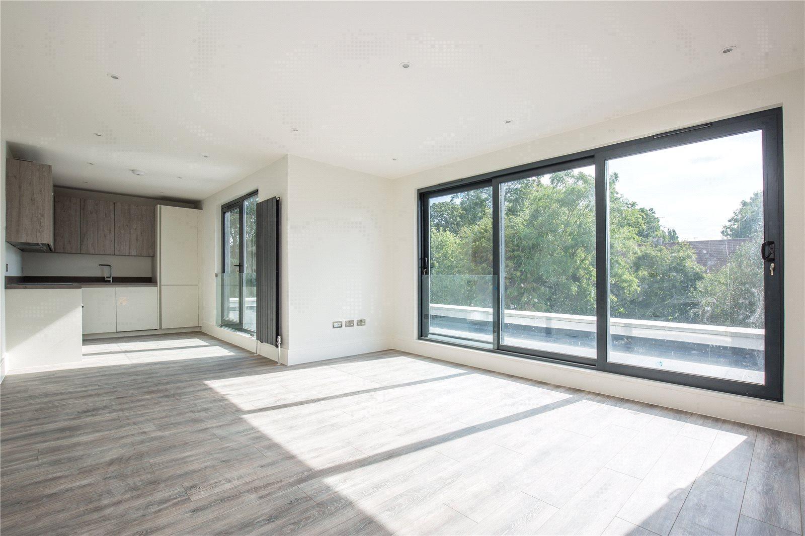 2 bedroom Apartment to rent - Martyn Gerrard