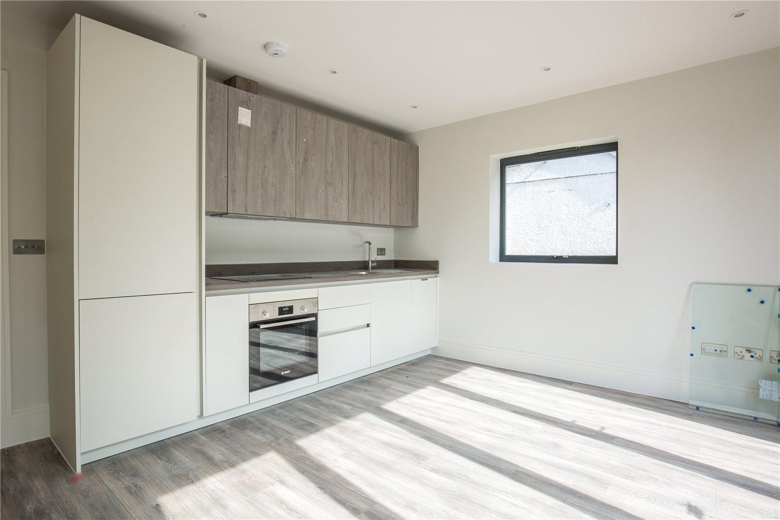 1 bedroom Apartment to rent - Martyn Gerrard