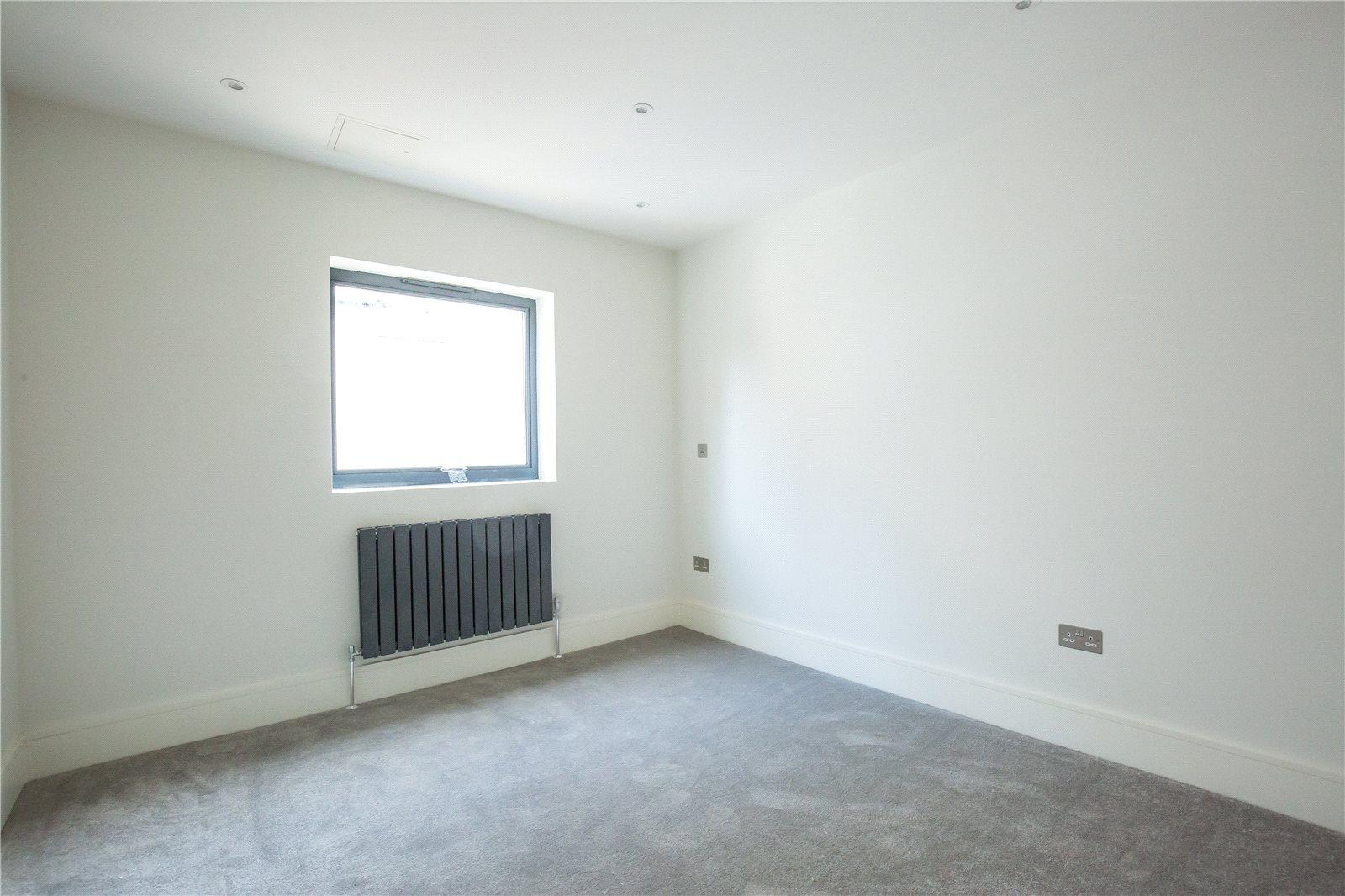 1 bedroom Apartment to rent - Martyn Gerrard