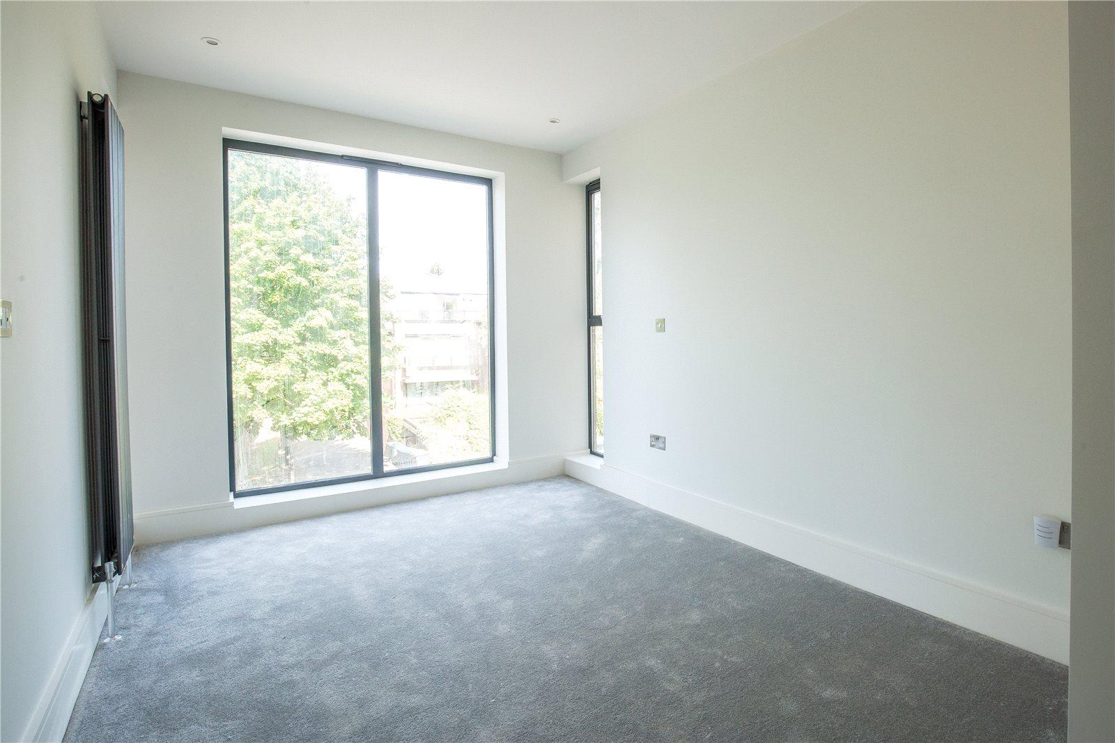2 bedroom Apartment to rent - Martyn Gerrard