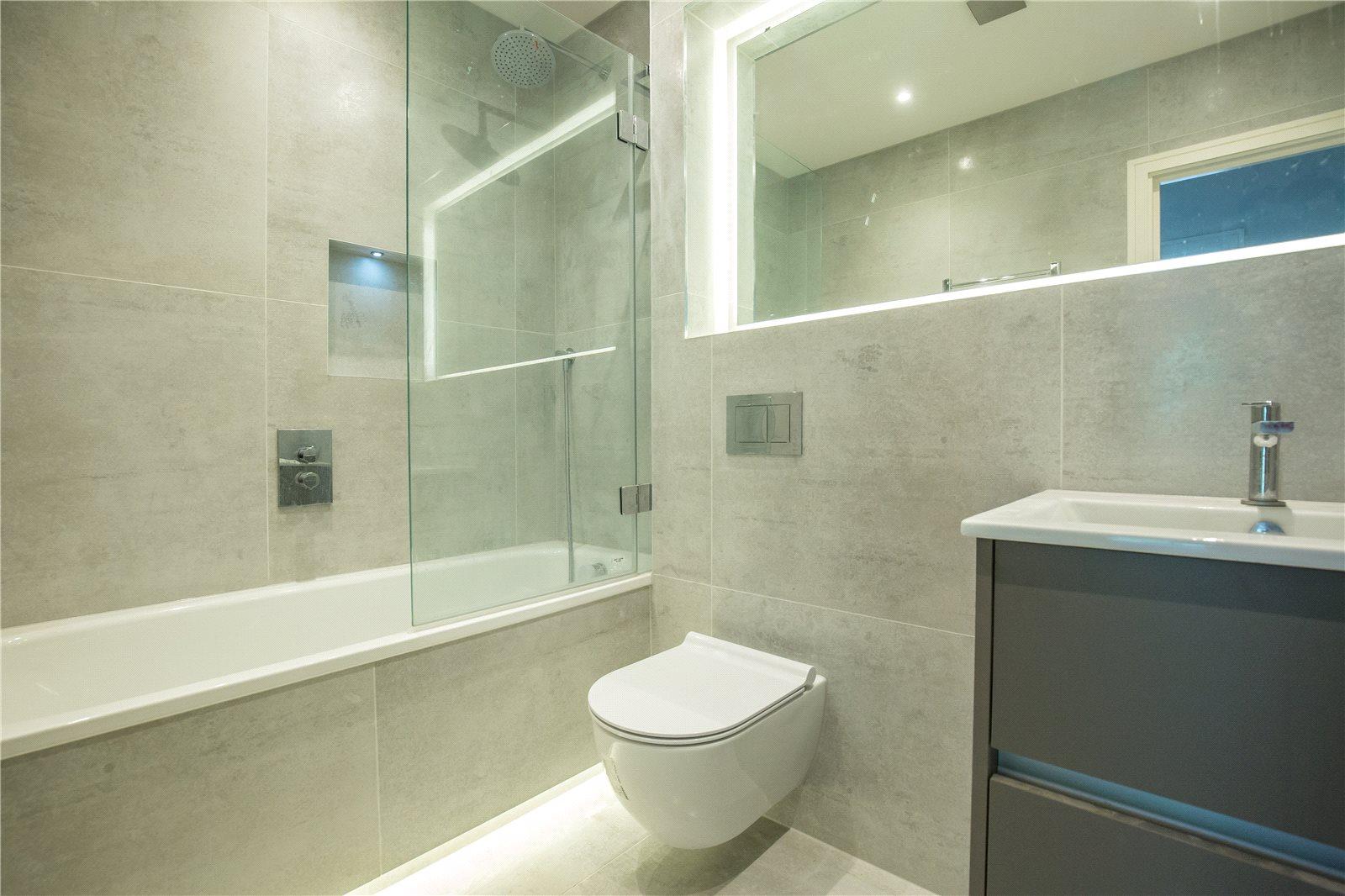 2 bedroom Apartment to rent - Martyn Gerrard