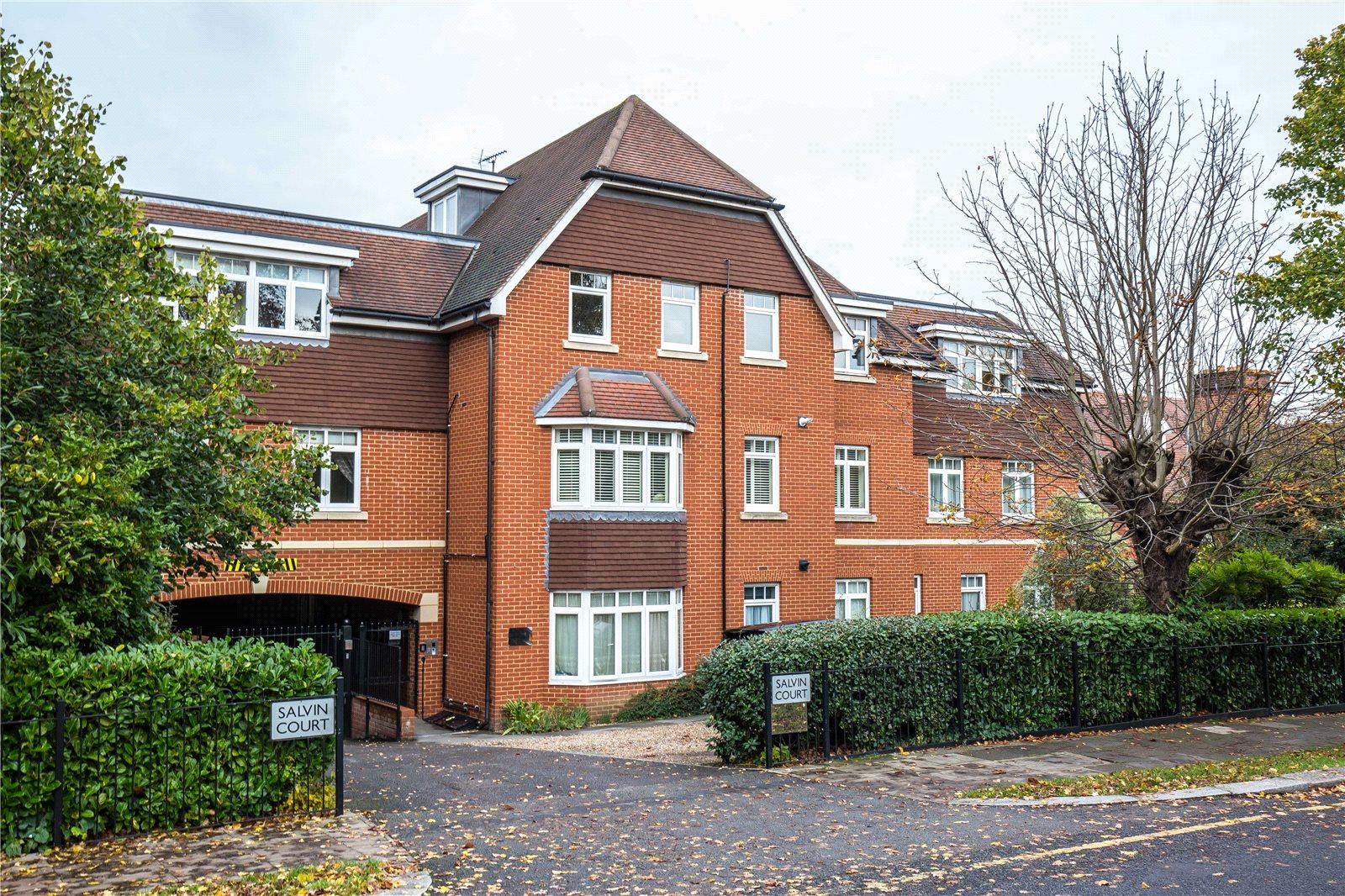 2 bedroom Apartment to rent - Martyn Gerrard