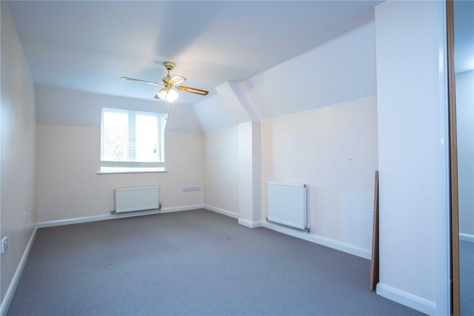 2 bedroom Apartment to rent - Martyn Gerrard