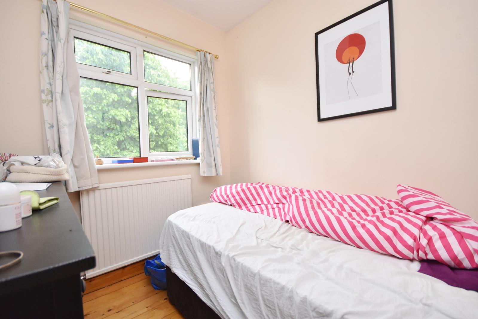 3 bedroom Semi-Detached House to rent - Martyn Gerrard