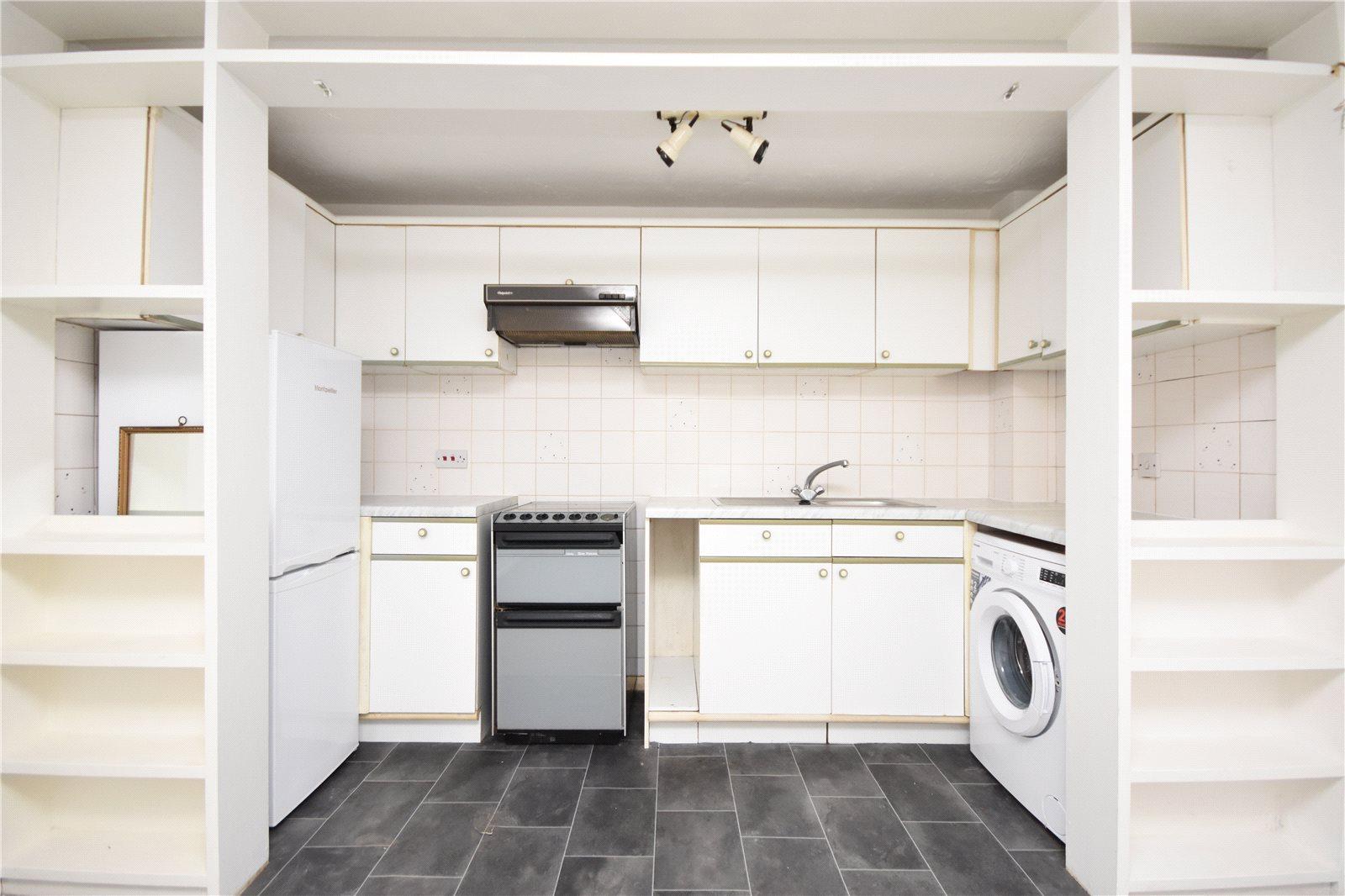 Ground Floor Flat to rent - Martyn Gerrard