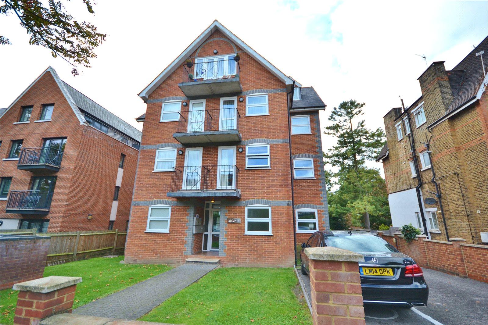 2 bedroom Apartment to rent - Martyn Gerrard