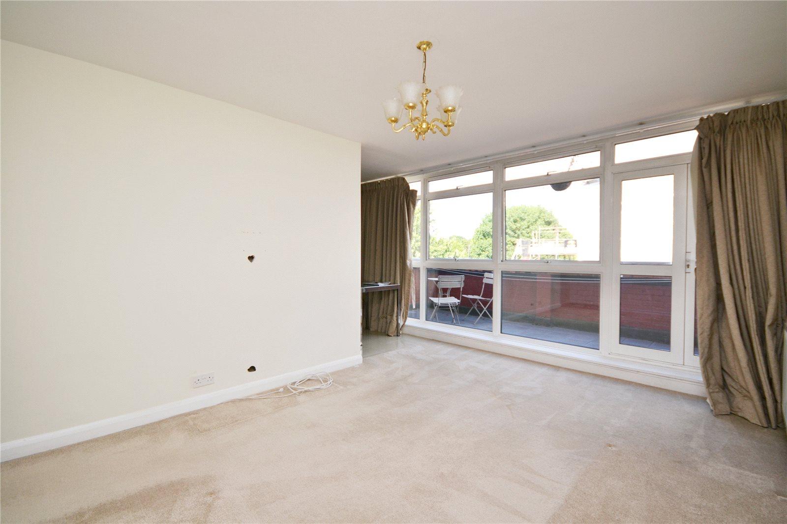 2 bedroom Apartment to rent + ' - Martyn Gerrard