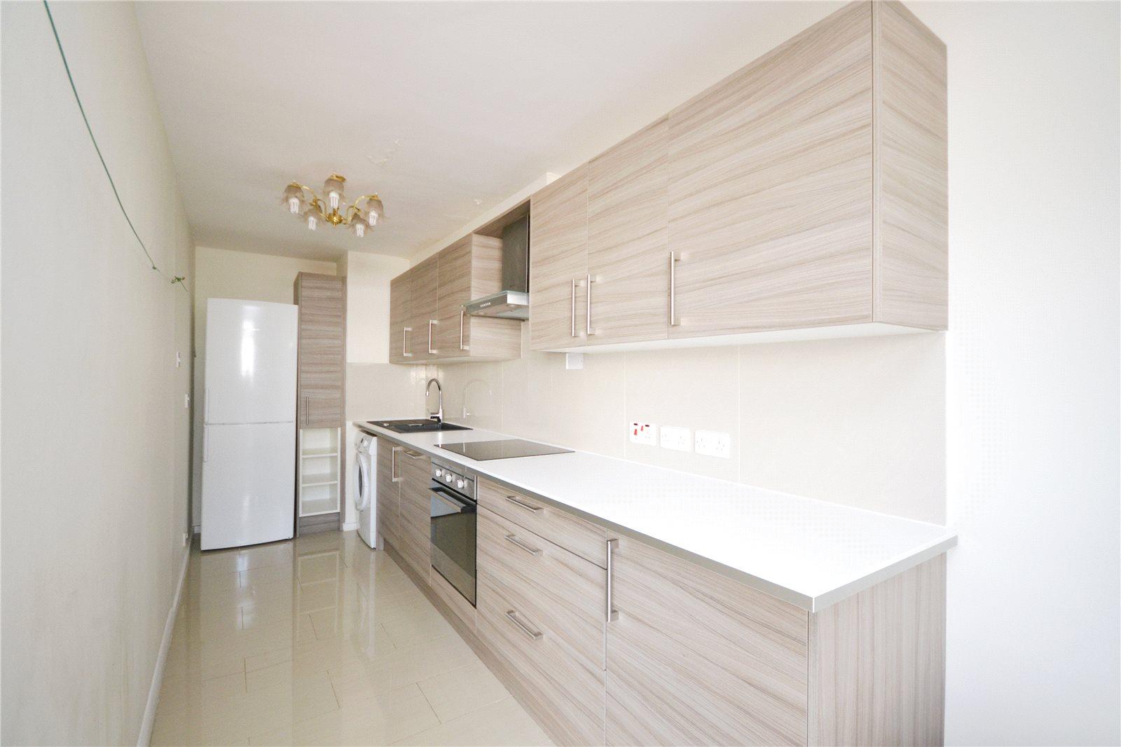 2 bedroom Apartment to rent - Martyn Gerrard
