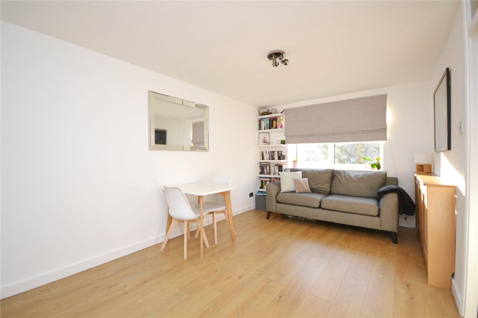 1 bedroom Apartment to rent - Martyn Gerrard