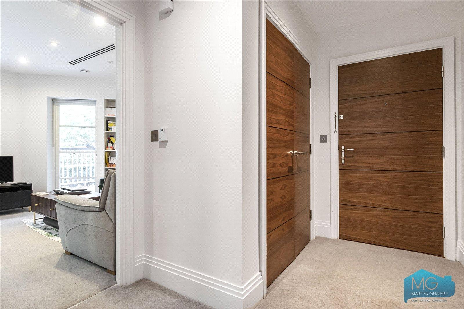 1 bedroom Ground Floor Flat to rent - Martyn Gerrard