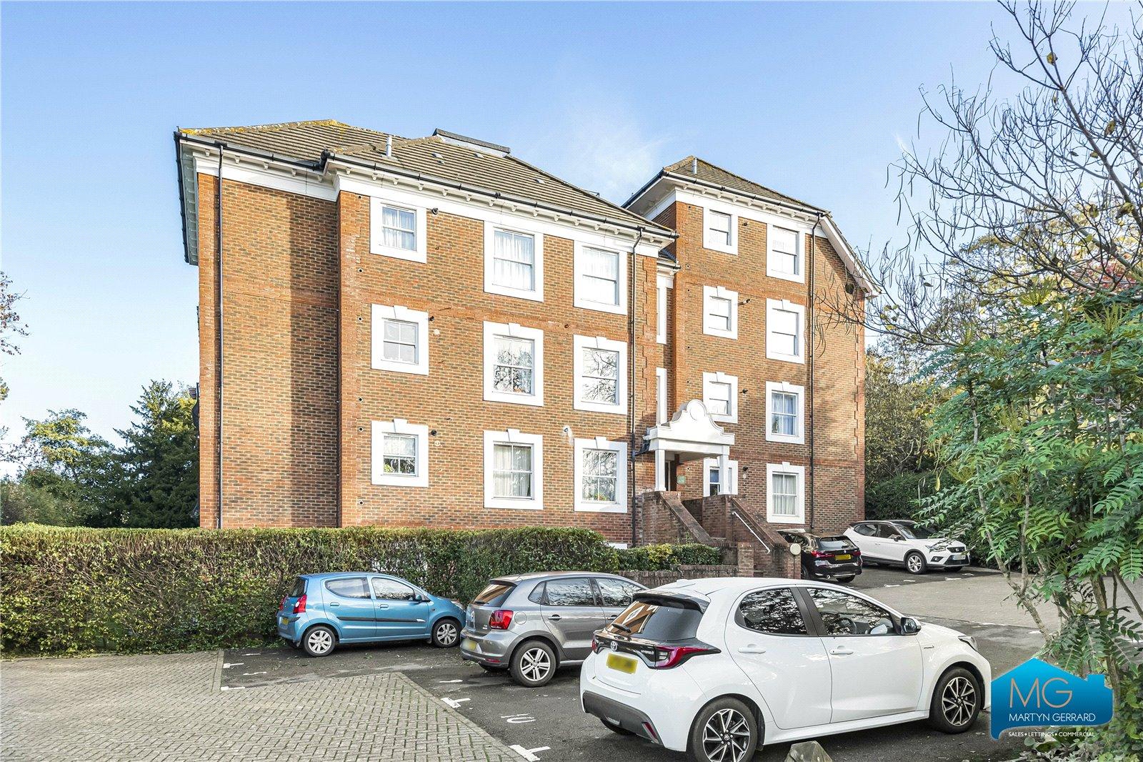 1 bedroom Ground Floor Flat to rent - Martyn Gerrard