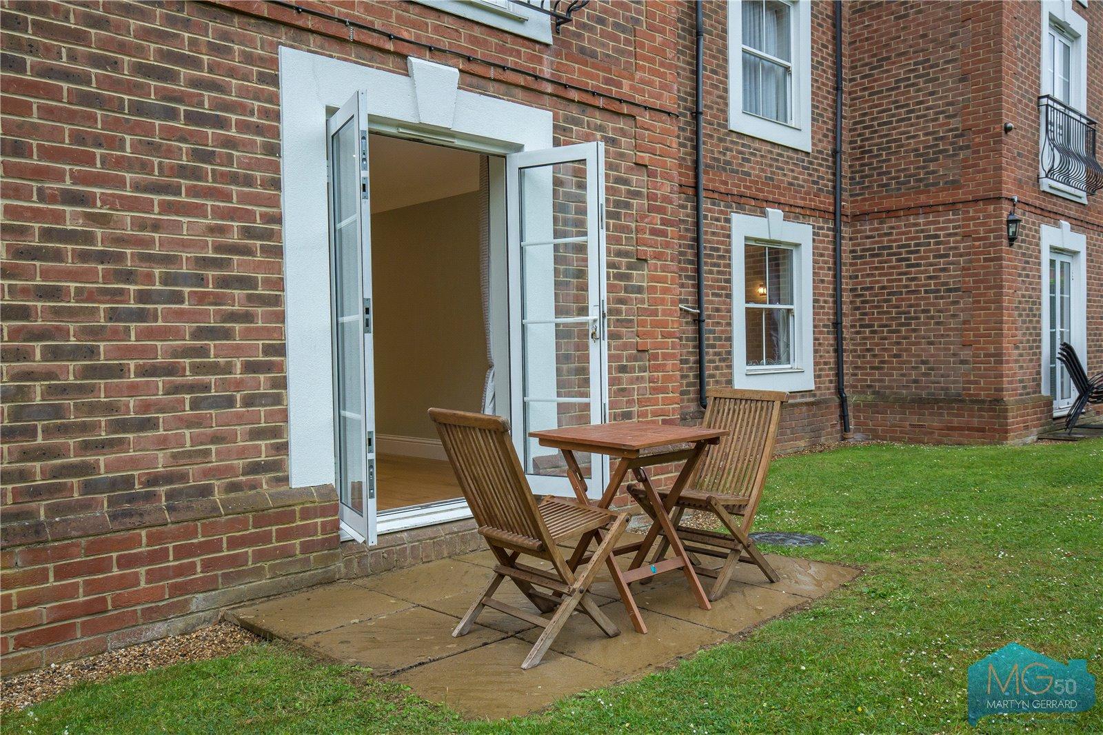 1 bedroom Ground Floor Flat to rent - Martyn Gerrard