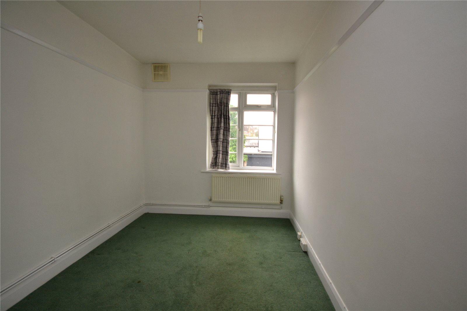 2 bedroom Apartment to rent - Martyn Gerrard