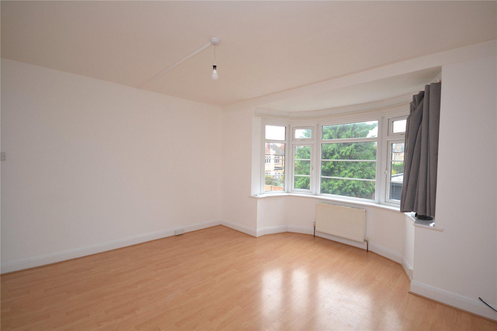 2 bedroom Apartment to rent + ' - Martyn Gerrard