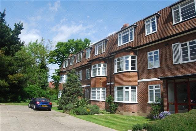 2 bedroom Apartment to rent - Martyn Gerrard
