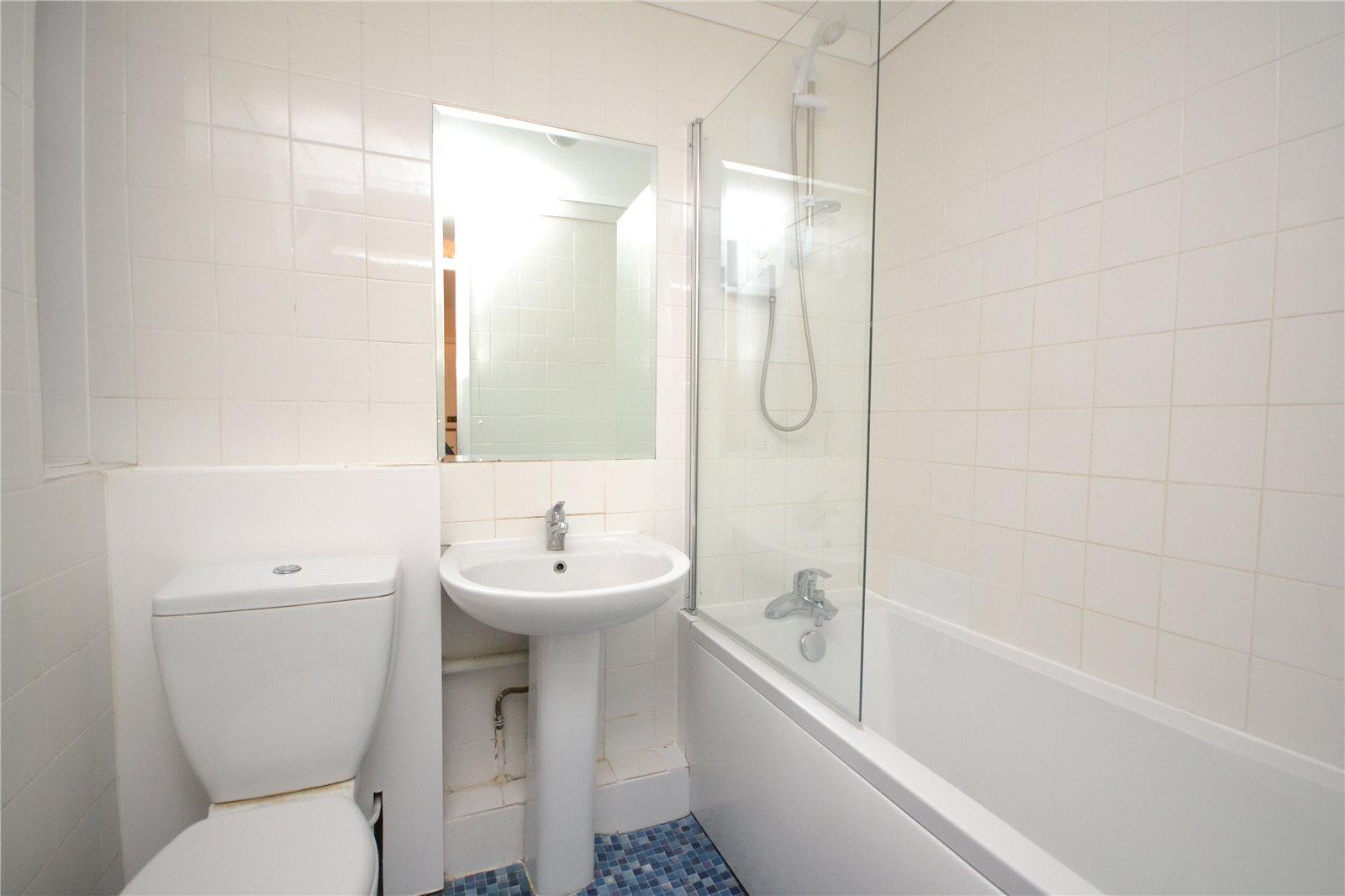 1 bedroom Ground Floor Flat to rent - Martyn Gerrard