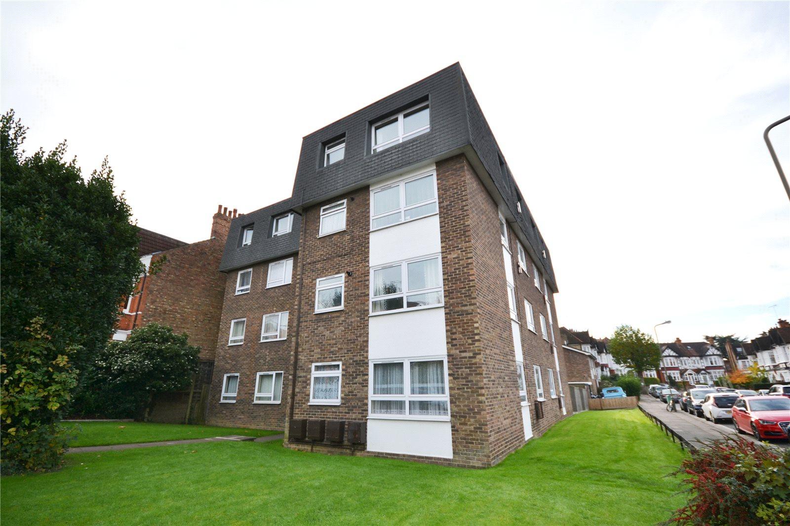 1 bedroom Ground Floor Flat to rent - Martyn Gerrard