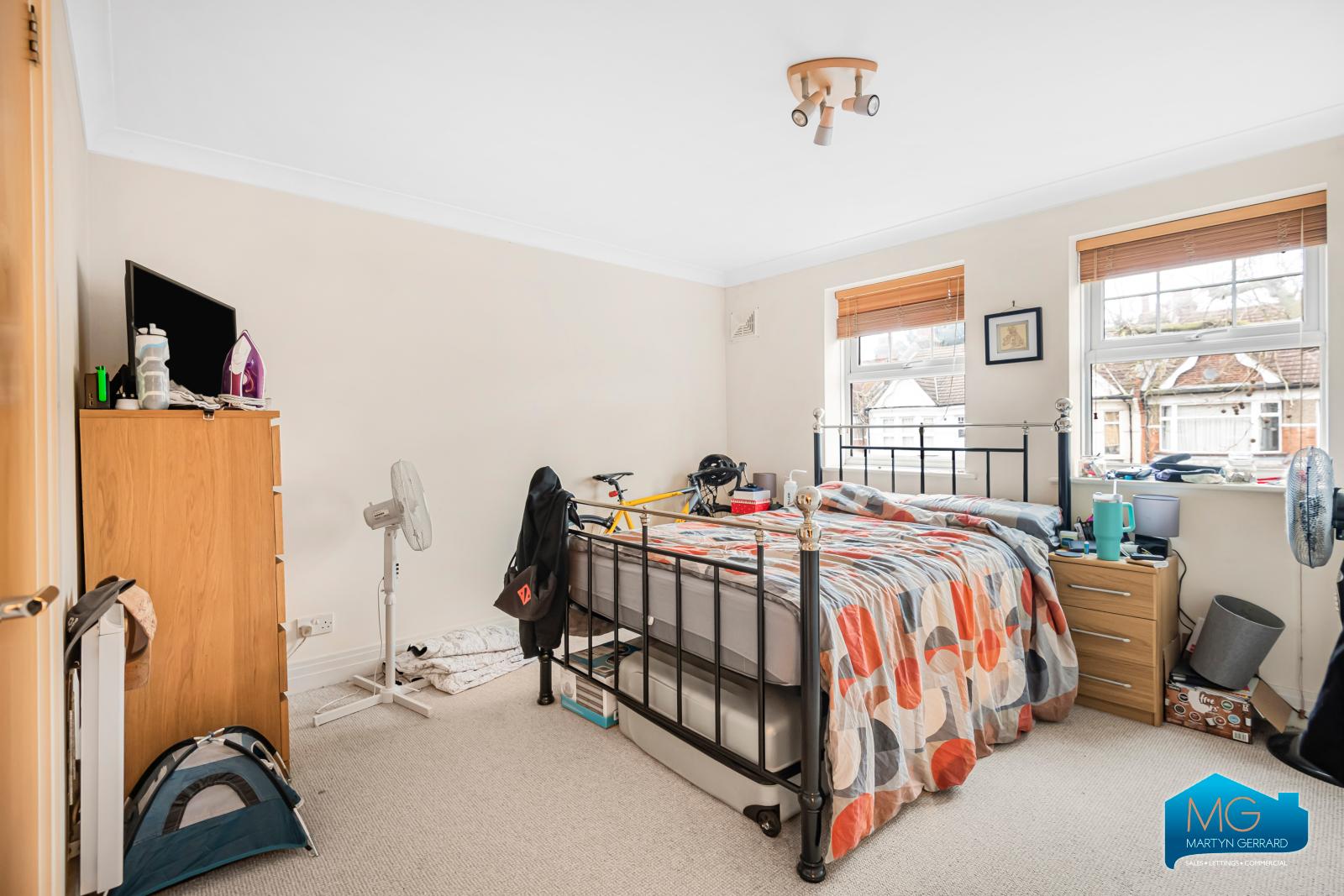 2 bedroom Apartment to rent - Martyn Gerrard