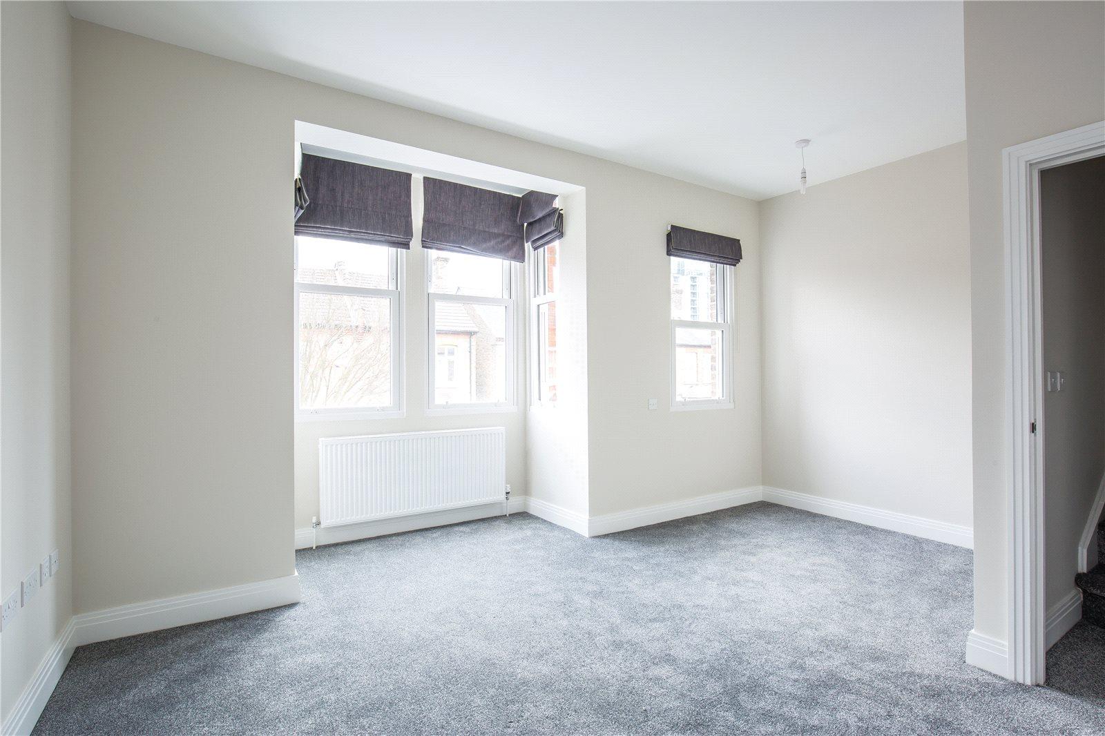 2 bedroom Apartment to rent - Martyn Gerrard