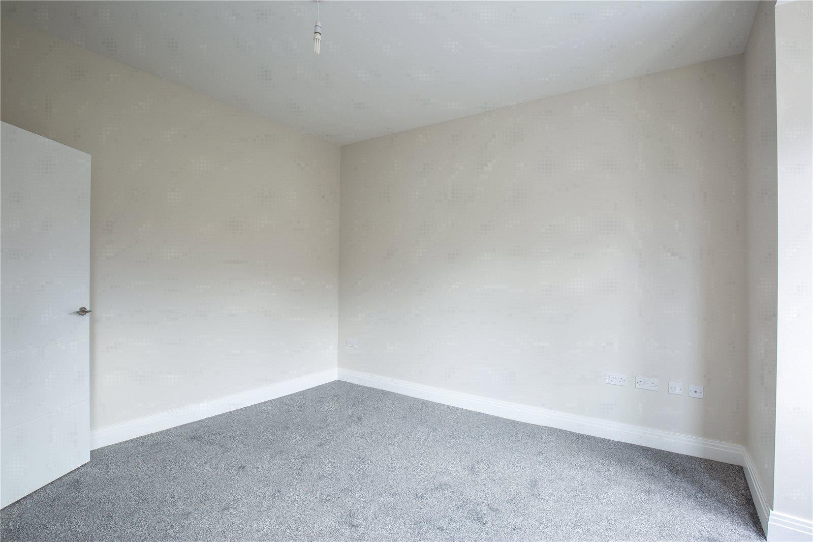 2 bedroom Apartment to rent - Martyn Gerrard