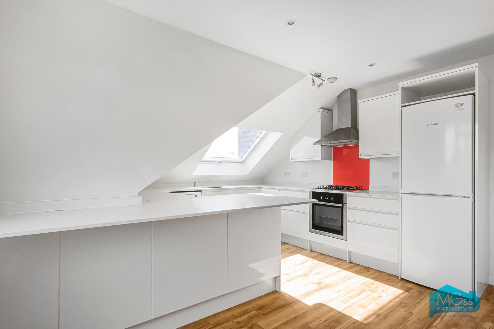 2 bedroom Apartment to rent - Martyn Gerrard