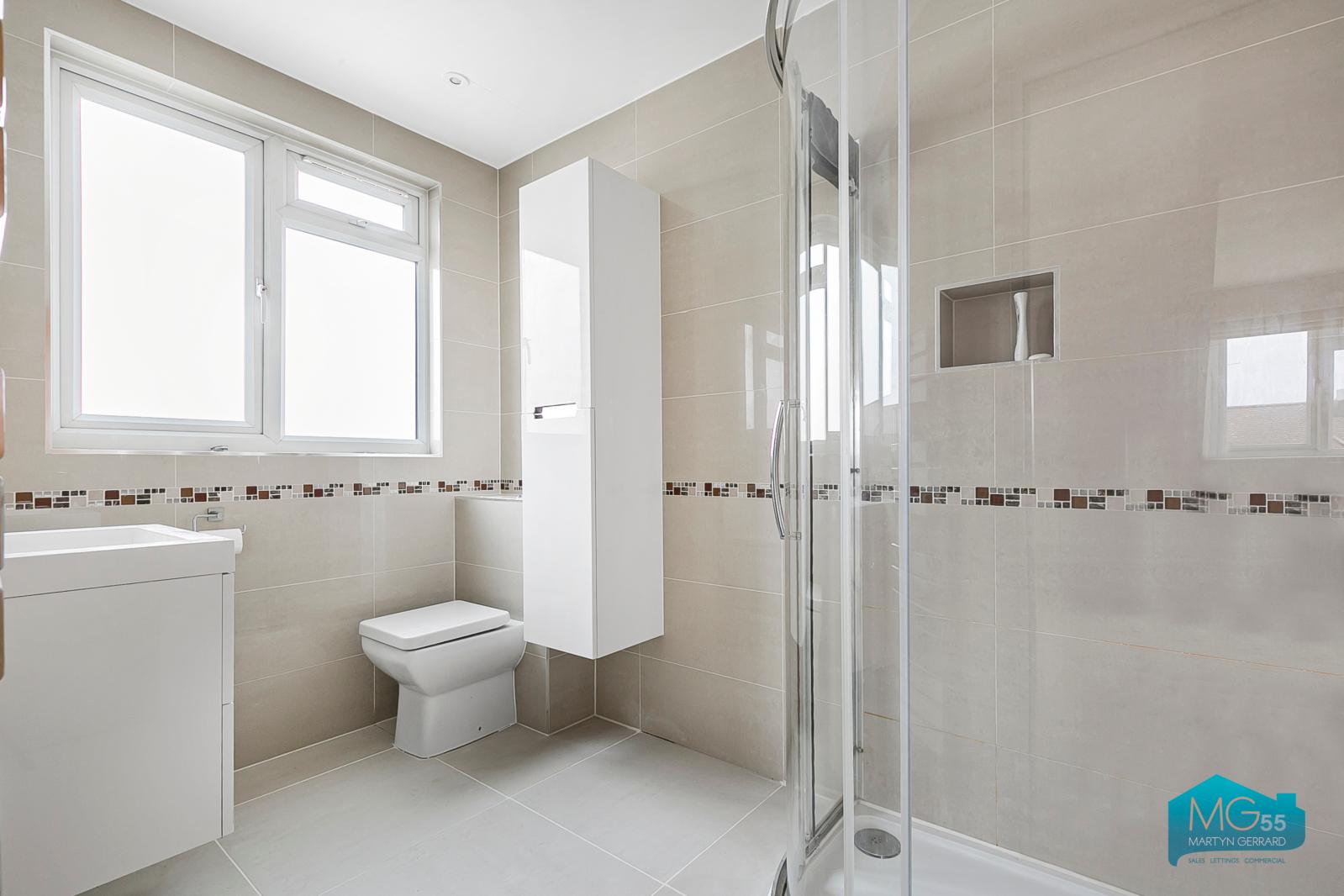 2 bedroom Apartment to rent - Martyn Gerrard