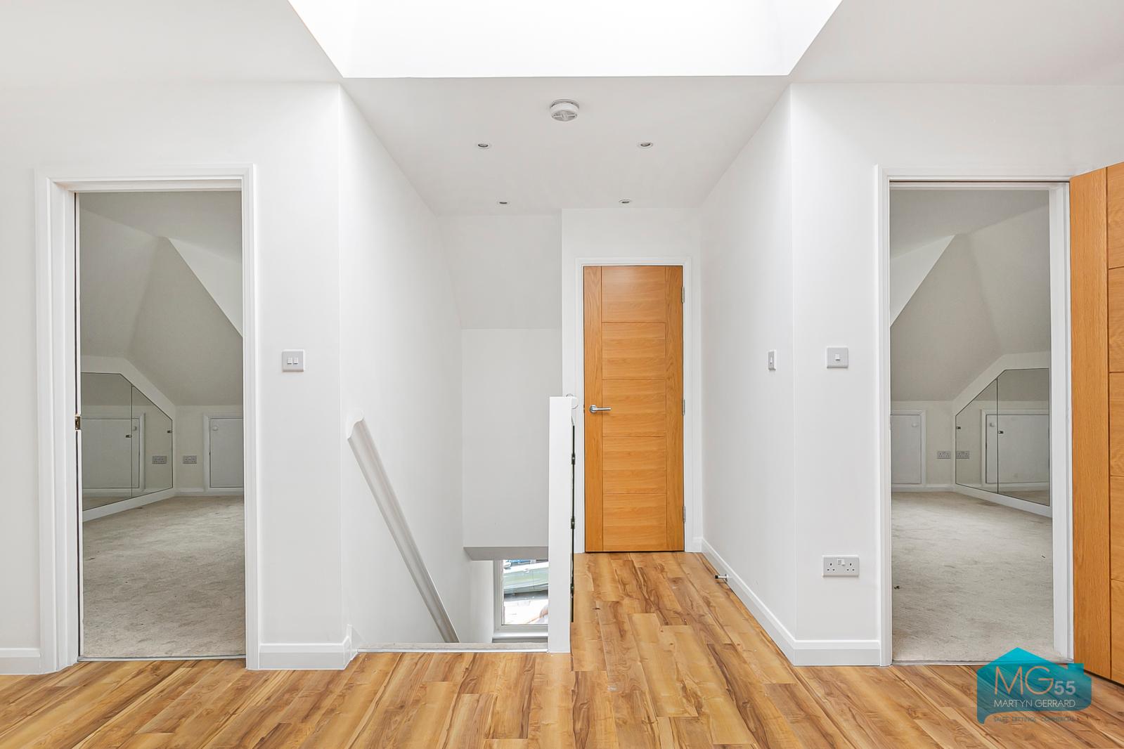 2 bedroom Apartment to rent - Martyn Gerrard