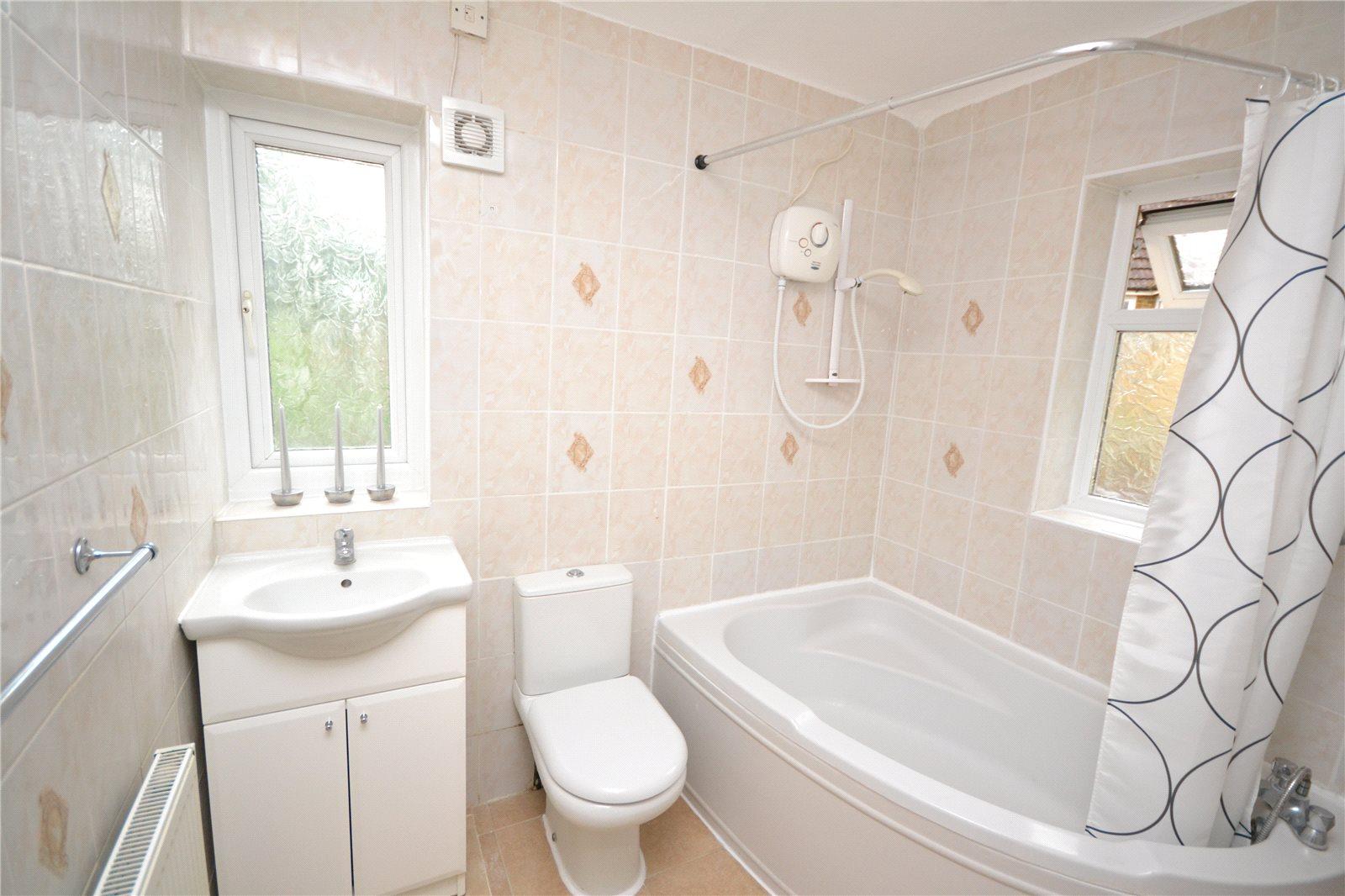 3 bedroom End of Terrace House to rent - Martyn Gerrard